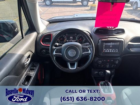 Used 2018 Jeep Renegade Trailhawk w/ Cold Weather Group II AWD/4WD image 12
