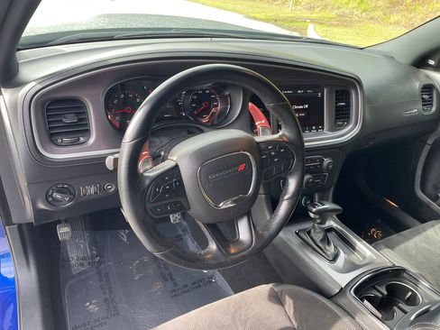 Used 2022 Dodge Charger GT w/ Plus Group RWD image 11