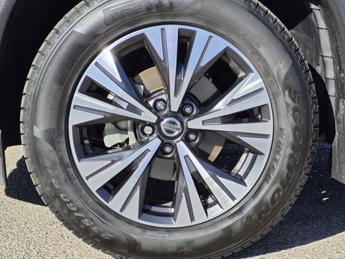 Used 2021 Nissan Rogue SV AWD/4WD image 7