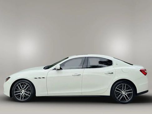 Used 2015 Maserati Ghibli RWD image 5