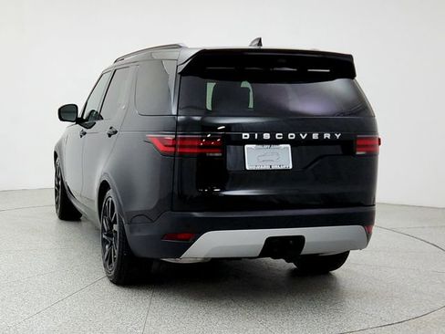 New 2025 Land Rover Discovery S image 6