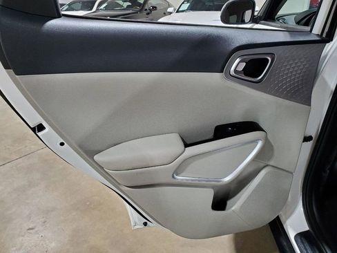 Used 2022 Kia Soul LX w/ Technology Package image 29