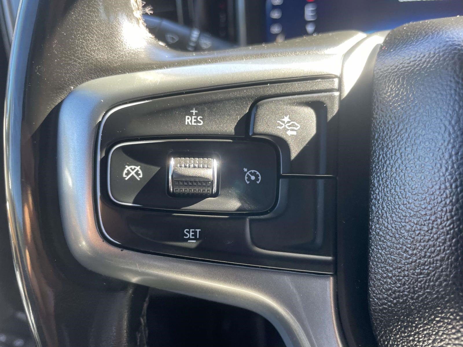 Used 2024 Chevrolet Silverado 2500 LT w/ Z71 Off-Road Package AWD/4WD image 19