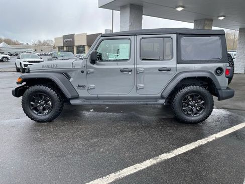 Used 2022 Jeep Wrangler Unlimited Sport AWD/4WD image 9