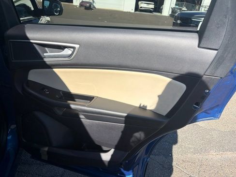 Used 2020 Ford Edge SEL w/ Convenience Package FWD image 17