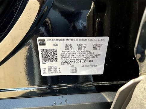 Used 2025 Chevrolet Equinox LT image 19