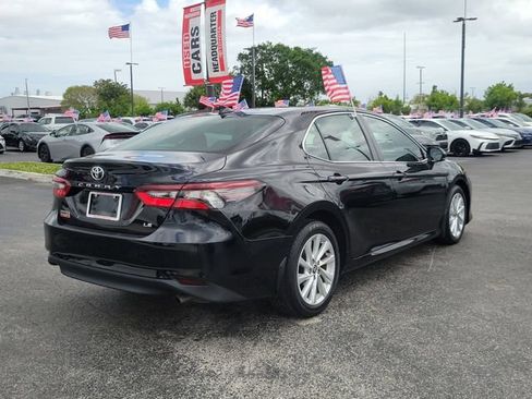 Used 2023 Toyota Camry LE FWD image 11