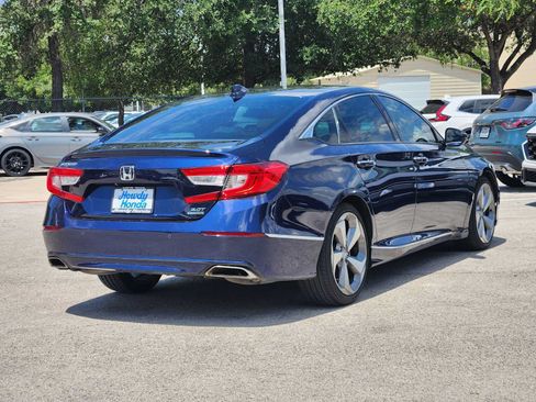 Used 2018 Honda Accord Touring image 6