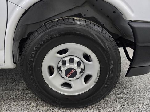 Used 2022 GMC Savana 2500 w/ Driver Convenience Package RWD image 29