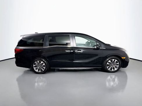 Certified 2023 Honda Odyssey EX-L image 8