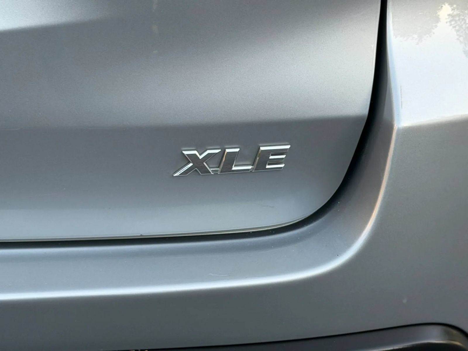 Used 2016 Toyota Highlander XLE FWD image 23
