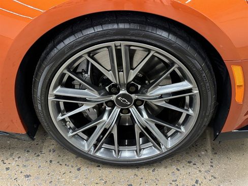 Used 2022 Chevrolet Camaro ZL1 RWD image 21