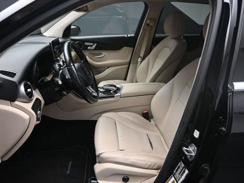 Used 2016 Mercedes-Benz GLC 300 4MATIC image 18
