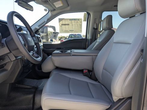 Used 2025 Ford F450 XL w/ XL Chrome Package RWD image 18