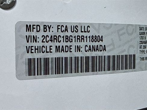 Used 2024 Chrysler Pacifica Touring-L FWD image 40