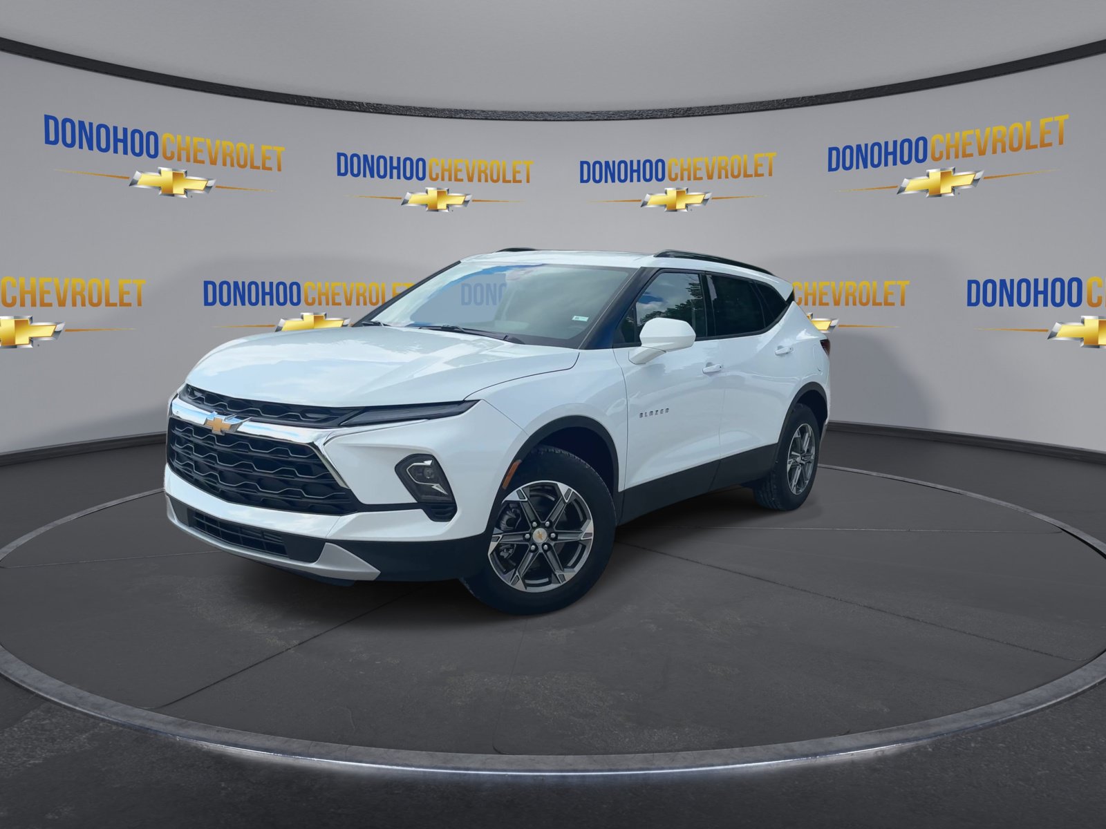 New 2026 Chevrolet Blazer LT w/ Convenience Package FWD image 7