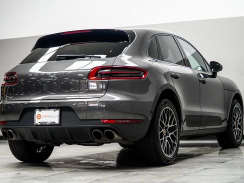 Used 2018 Porsche Macan S image 12