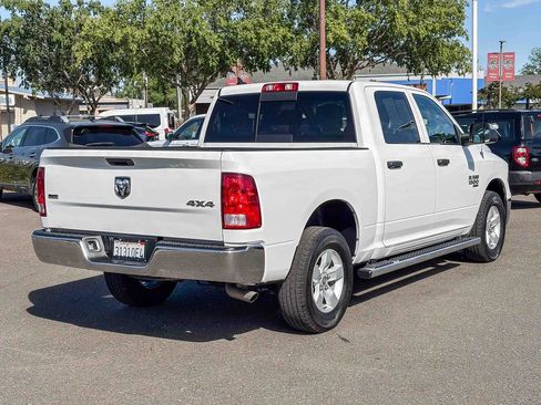 Used 2022 RAM 1500 Classic SLT w/ Electronics Group image 4