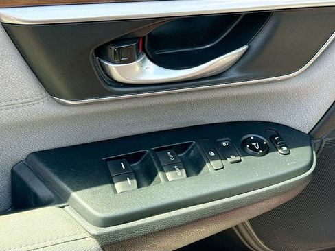 Used 2019 Honda CR-V EX image 18
