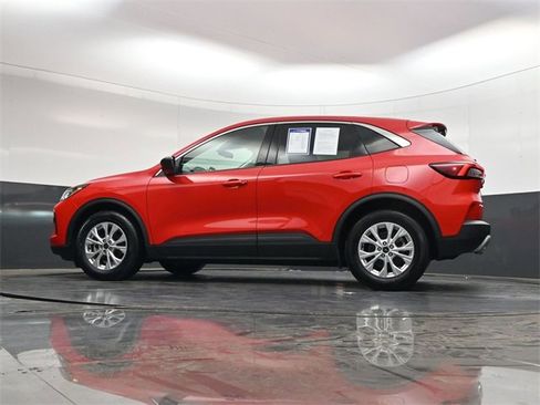 Used 2024 Ford Escape Active w/ Cold Weather Package image 31