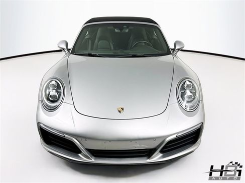 Used 2018 Porsche 911 Carrera S image 3