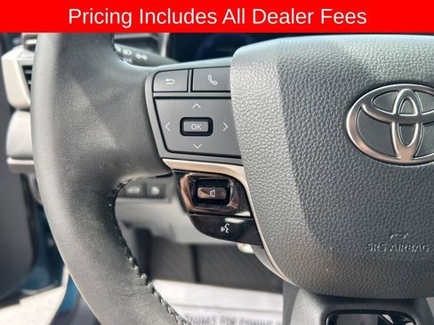 Used 2025 Toyota Camry XSE FWD image 8