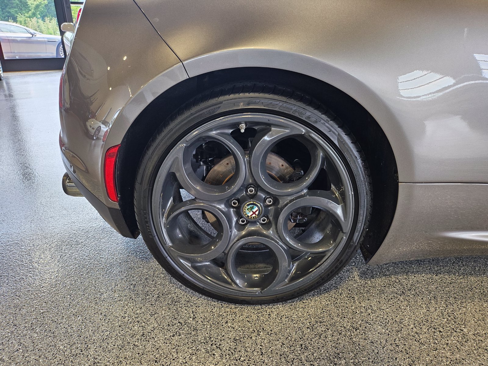 Used 2016 Alfa Romeo 4C Coupe w/ Convenience Group - Coupe RWD image 12