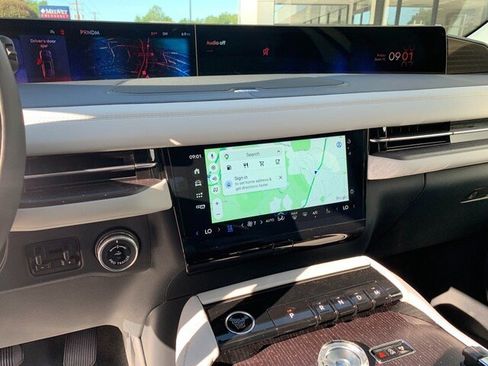 New 2026 Lincoln Navigator Black Label AWD/4WD image 29