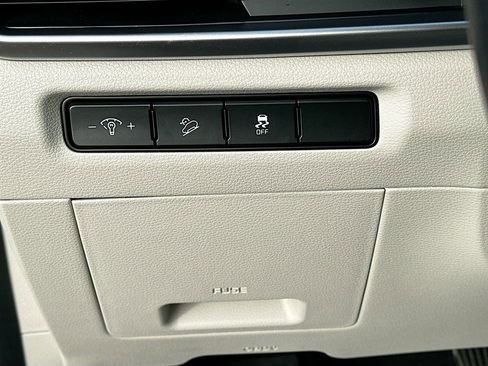 Used 2024 Kia Telluride S image 10