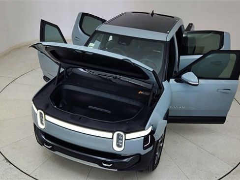 Used 2024 Rivian R1T Adventure image 86