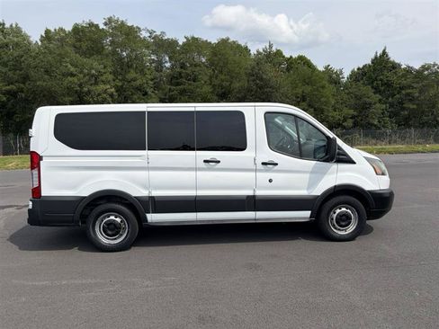 Used 2016 Ford Transit 150 XL RWD image 8