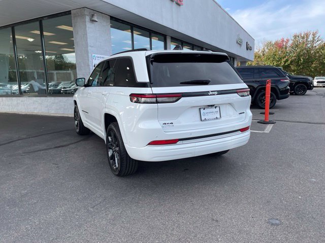 Used 2026 Jeep Grand Cherokee Limited AWD/4WD image 7