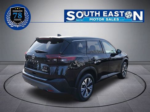 Used 2021 Nissan Rogue SV image 6