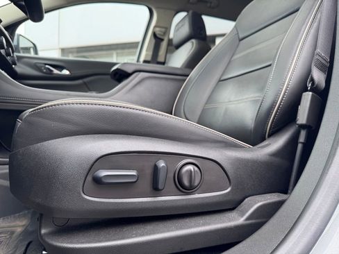 Used 2023 GMC Acadia Denali w/ Denali Ultimate Package image 12