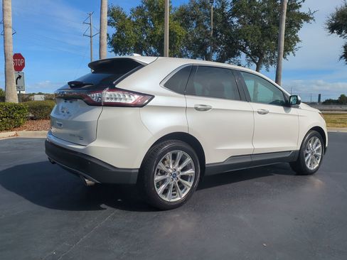 Used 2018 Ford Edge Titanium w/ Equipment Group 301A image 4