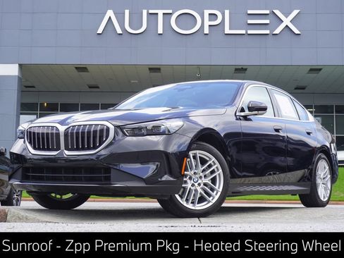 Used 2025 BMW 530i RWD image 1