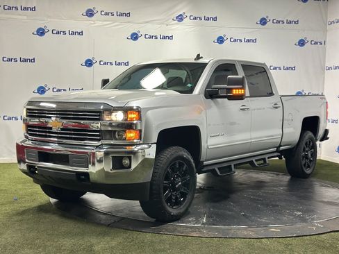 Used 2018 Chevrolet Silverado 2500 LT w/ All Star Edition image 6