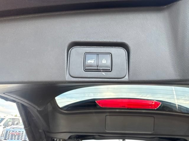 Used 2025 Nissan Rogue SV FWD image 6