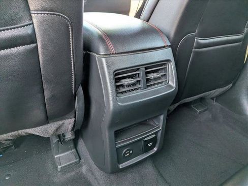 Used 2022 Ford Edge ST-Line AWD/4WD image 24