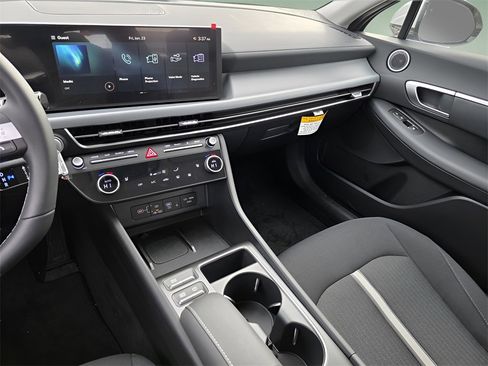 New 2026 Hyundai Sonata SEL image 17