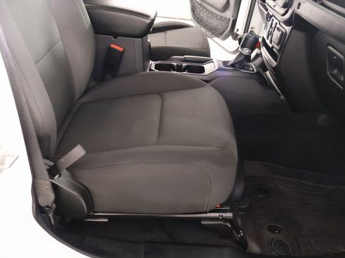 Used 2023 Jeep Gladiator Willys image 12