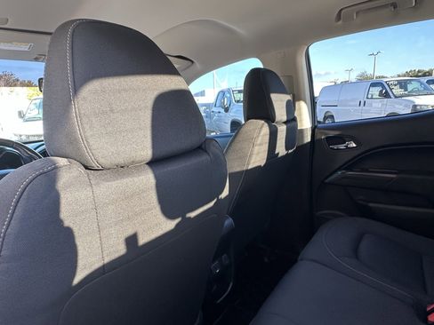 Used 2022 Chevrolet Colorado LT w/ Redline Special Edition image 34