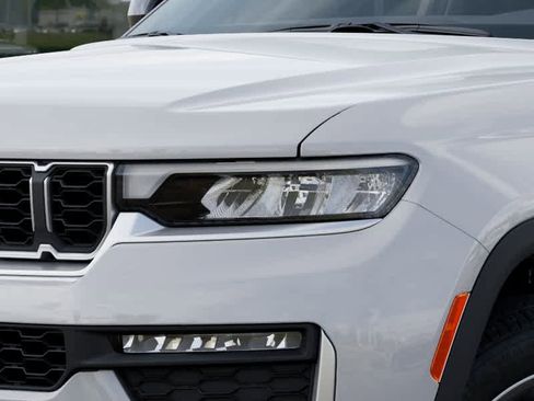 New 2026 Jeep Grand Cherokee Limited AWD/4WD image 10