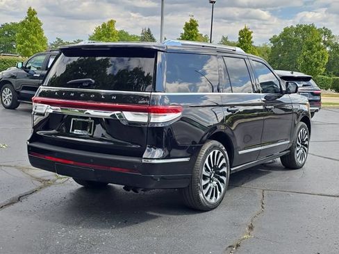 Used 2024 Lincoln Navigator Black Label AWD/4WD image 4