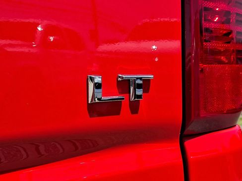 Used 2023 Chevrolet Silverado 1500 LT AWD/4WD image 30