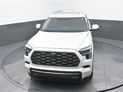Used 2024 Toyota Sequoia Platinum image 14
