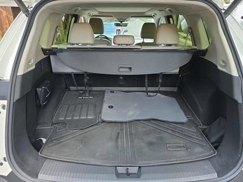 Used 2023 Nissan Rogue SL w/ SL Premium Package FWD image 2