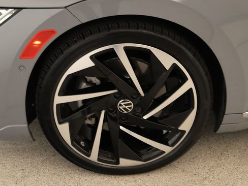 Used 2023 Volkswagen Arteon SEL Premium AWD/4WD image 37