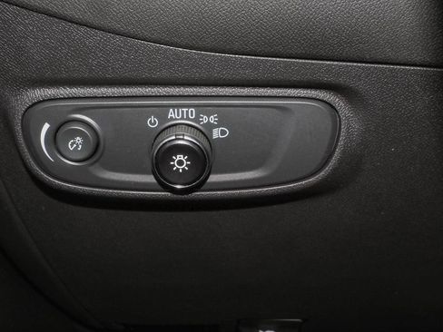 Used 2024 Chevrolet Equinox RS w/ LPO, Floor Liner Package FWD image 27