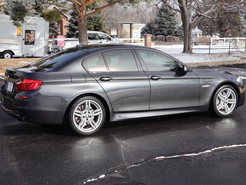 Used 2013 BMW 550i xDrive Sedan image 4